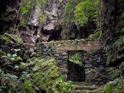 santa-elena-cuevas-palestina-tour (12)